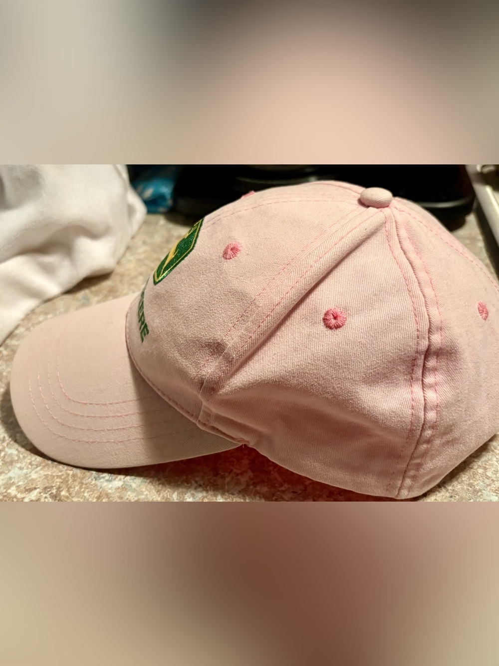 John Deere Pink Adjustable Baseball Cap Green Logo, Owners Edition Almost New!! - Picture 4 of 10